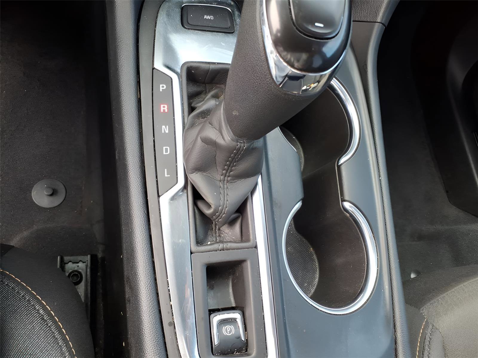 Used 2020 Chevrolet Equinox LT image 25