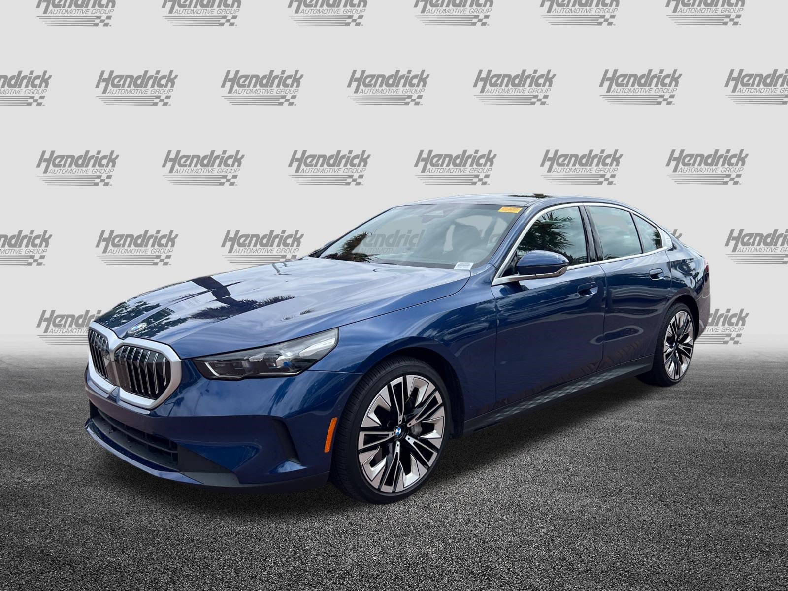Used 2025 BMW 540i xDrive AWD/4WD image 5