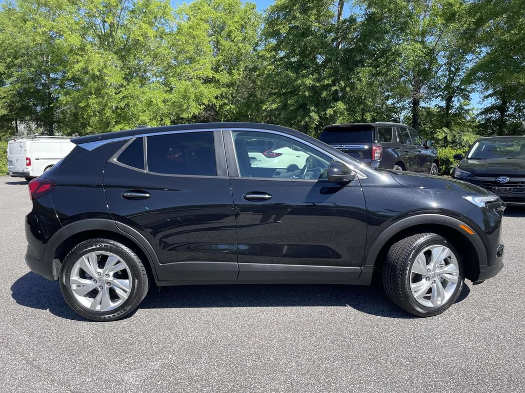 Used 2024 Buick Encore GX Preferred FWD image 2