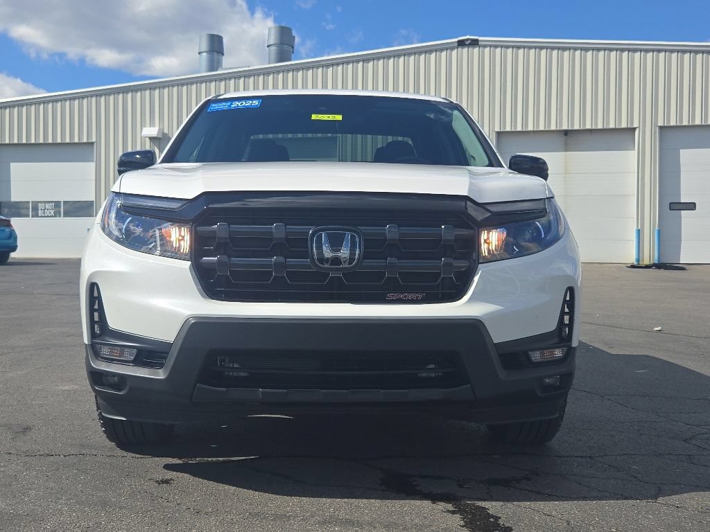 Certified 2025 Honda Ridgeline Sport image 2