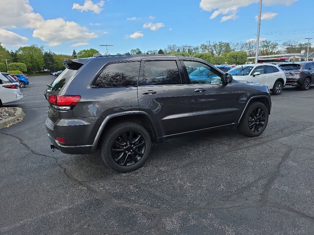 Used 2021 Jeep Grand Cherokee Laredo X AWD/4WD image 13