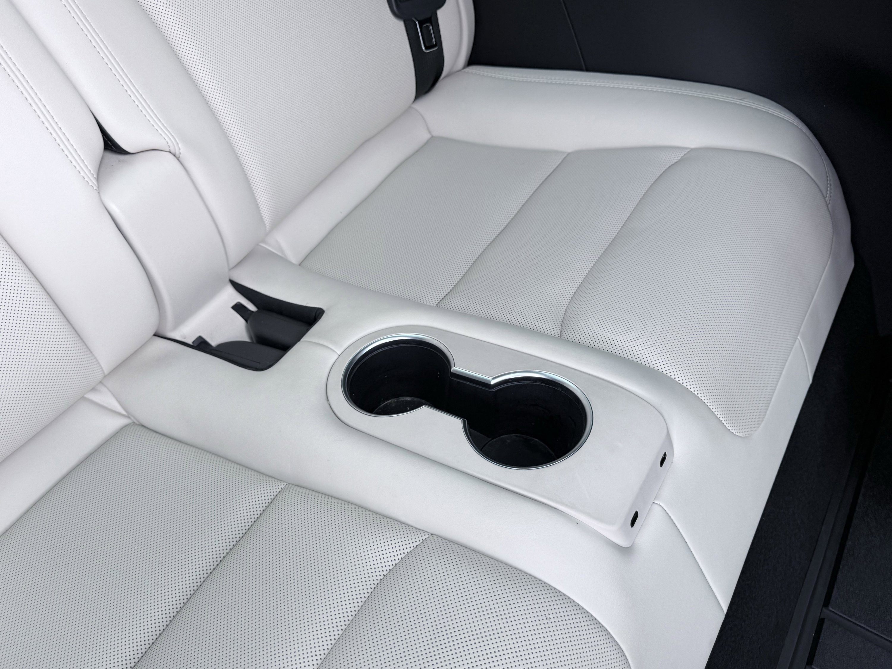 Used 2023 Tesla Model X Plaid image 39