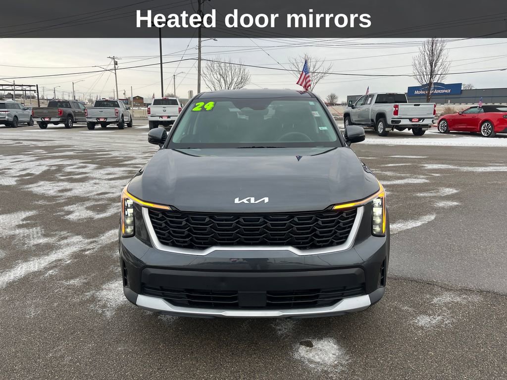 Used 2024 Kia Sorento LX image 10