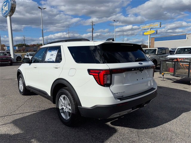 New 2026 Ford Explorer Active image 8