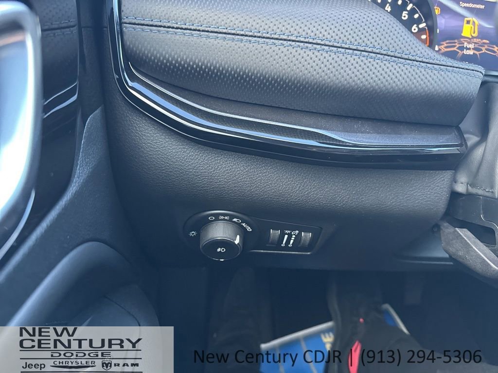 New 2026 Jeep Compass Latitude image 19