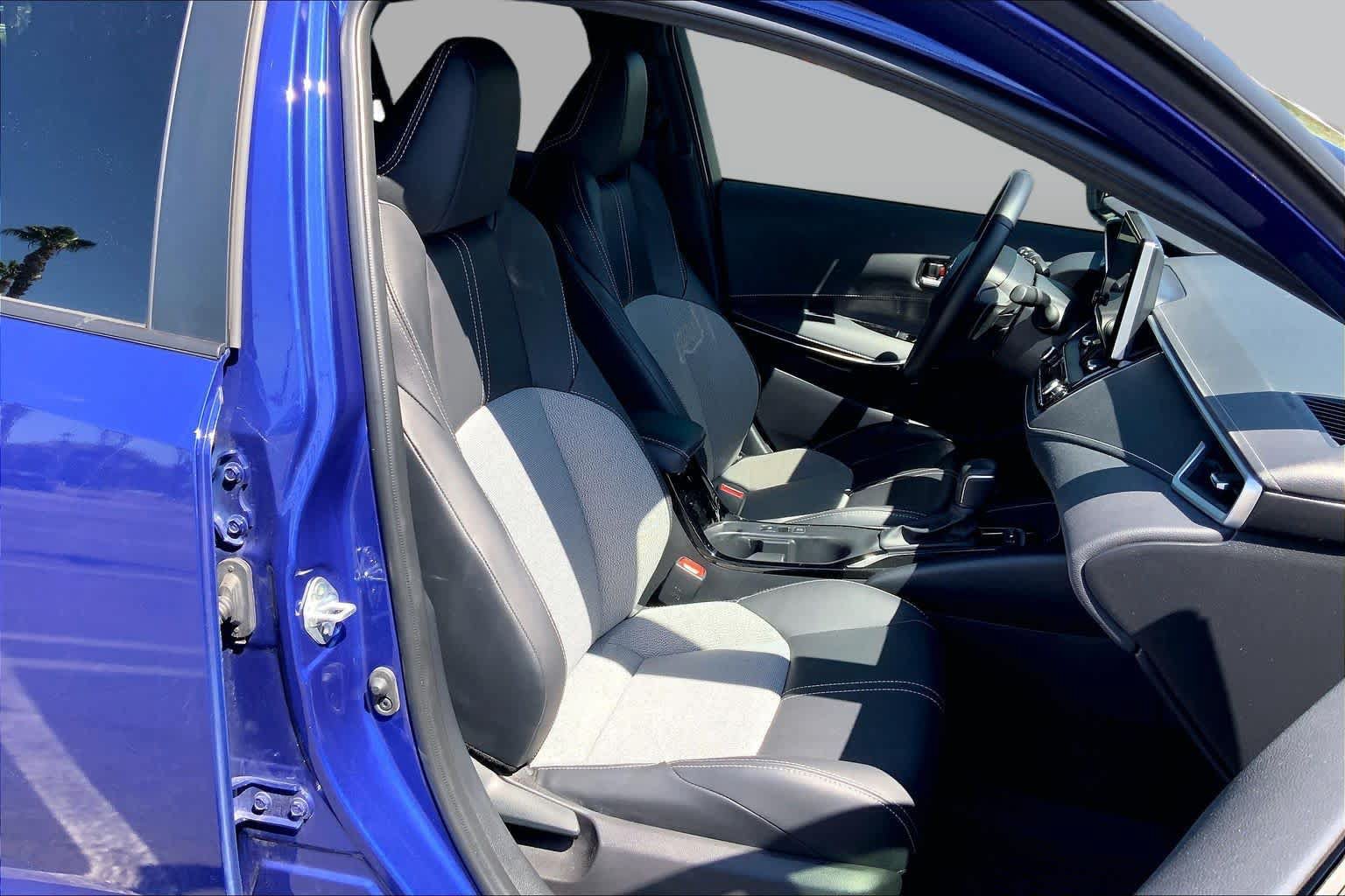 Certified 2025 Toyota Corolla XSE FWD image 8