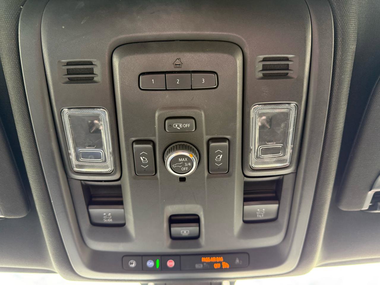 Used 2022 GMC Yukon XL Denali AWD/4WD image 39