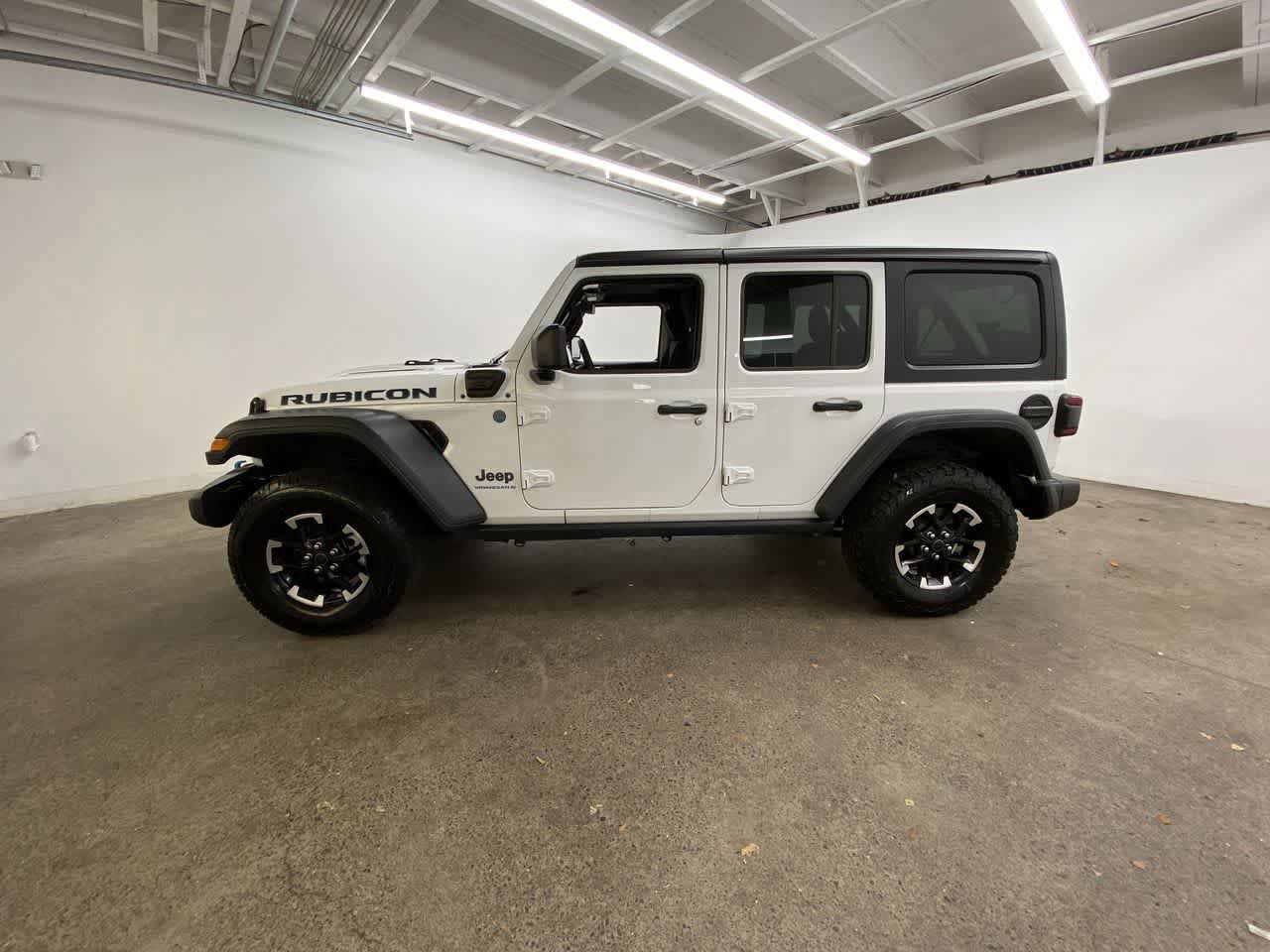 Used 2024 Jeep Wrangler Unlimited Rubicon 4xe image 3