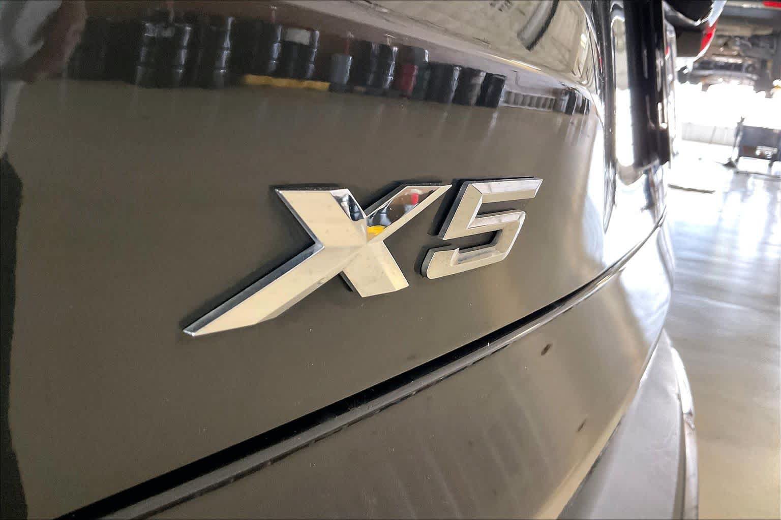 Used 2022 BMW X5 sDrive40i w/ Premium Package RWD image 9