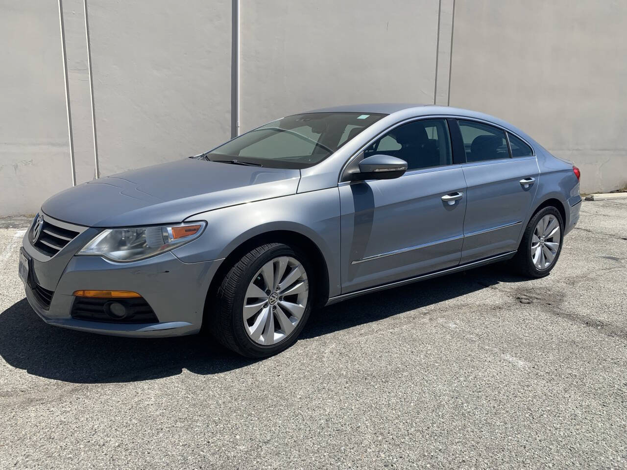 Used 2009 Volkswagen CC Sport FWD image 4