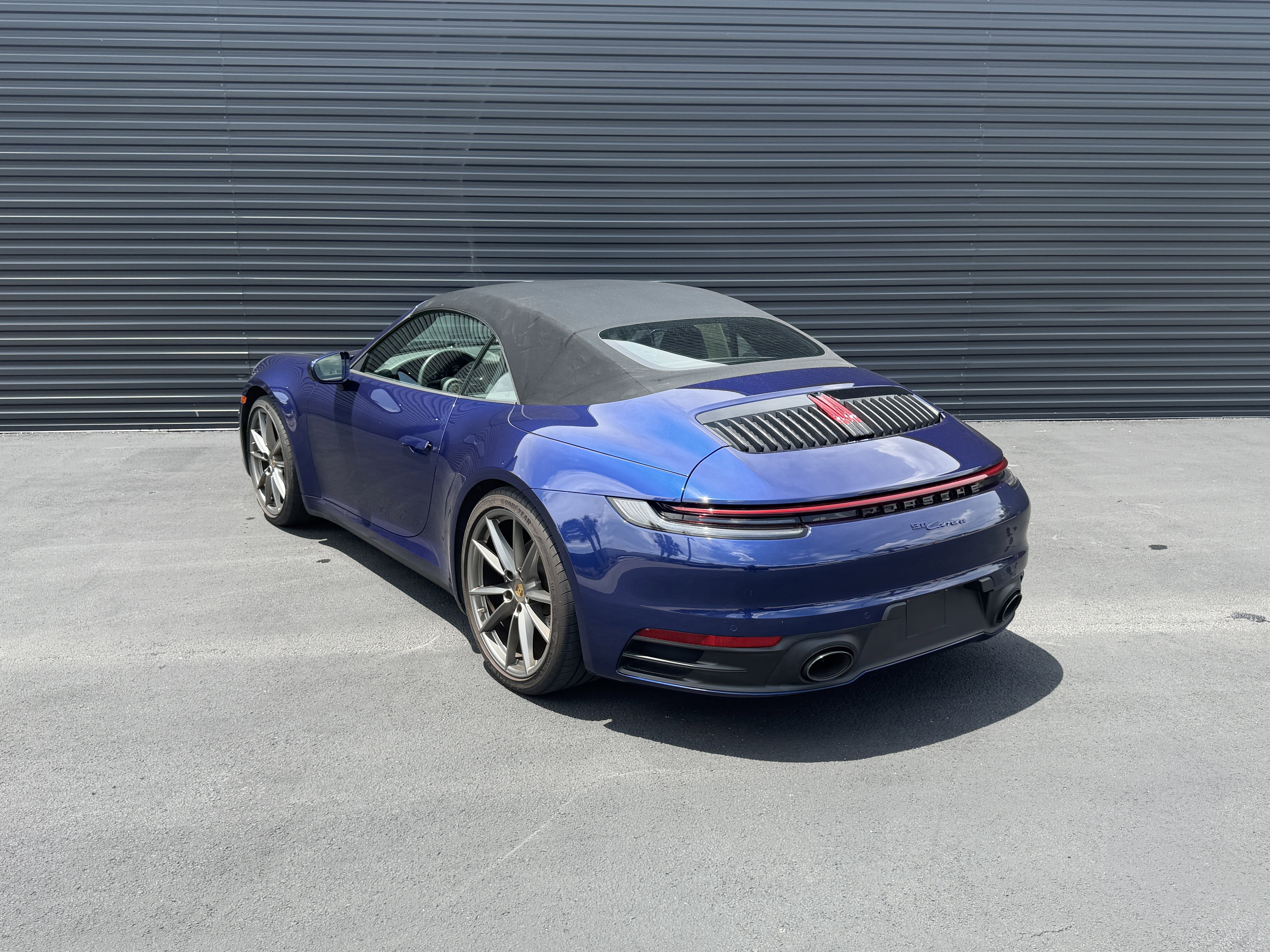 Certified 2021 Porsche 911 Carrera RWD image 3