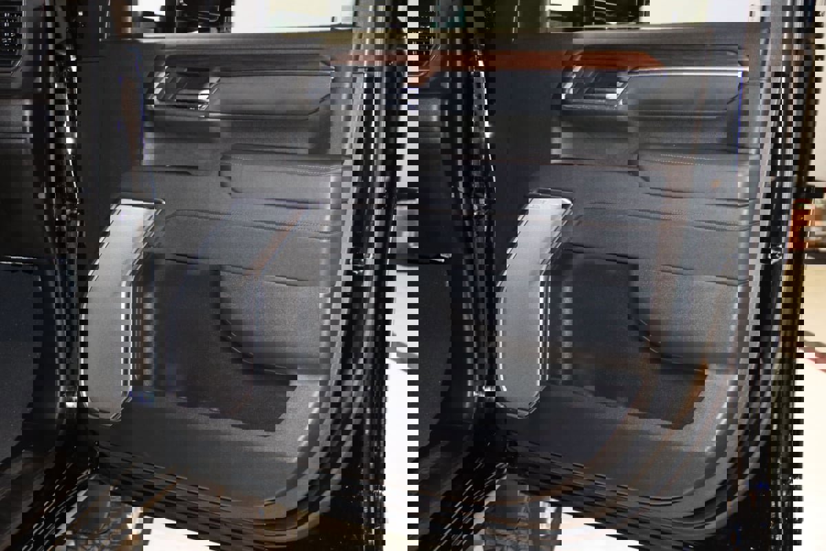 Used 2025 Chevrolet Silverado 2500 High Country w/ Technology Package image 63