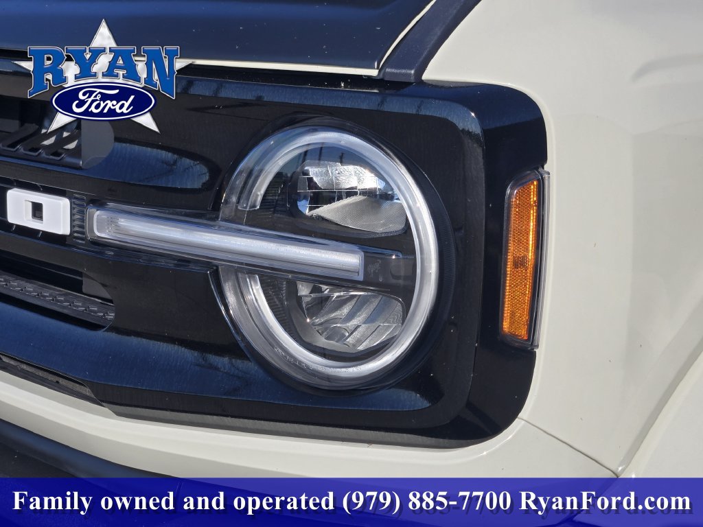 Used 2025 Ford Bronco Outer Banks AWD/4WD image 6