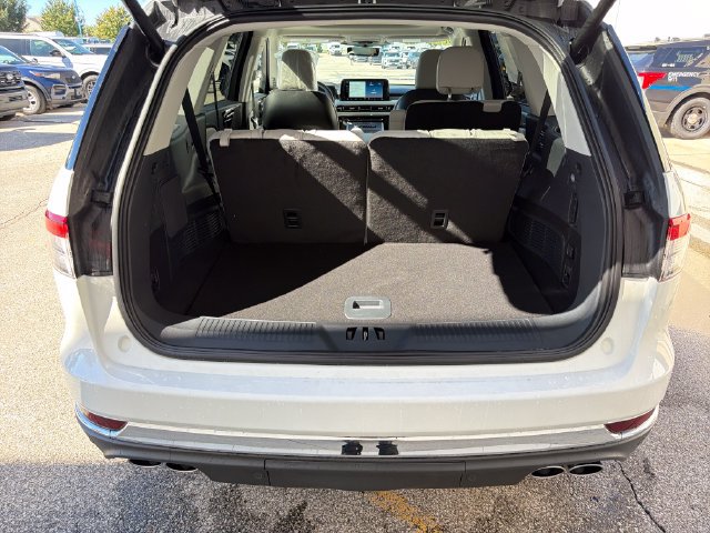 New 2027 Lincoln Aviator AWD image 8