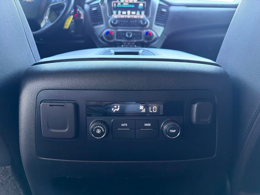 Used 2019 Chevrolet Suburban LT AWD/4WD image 15