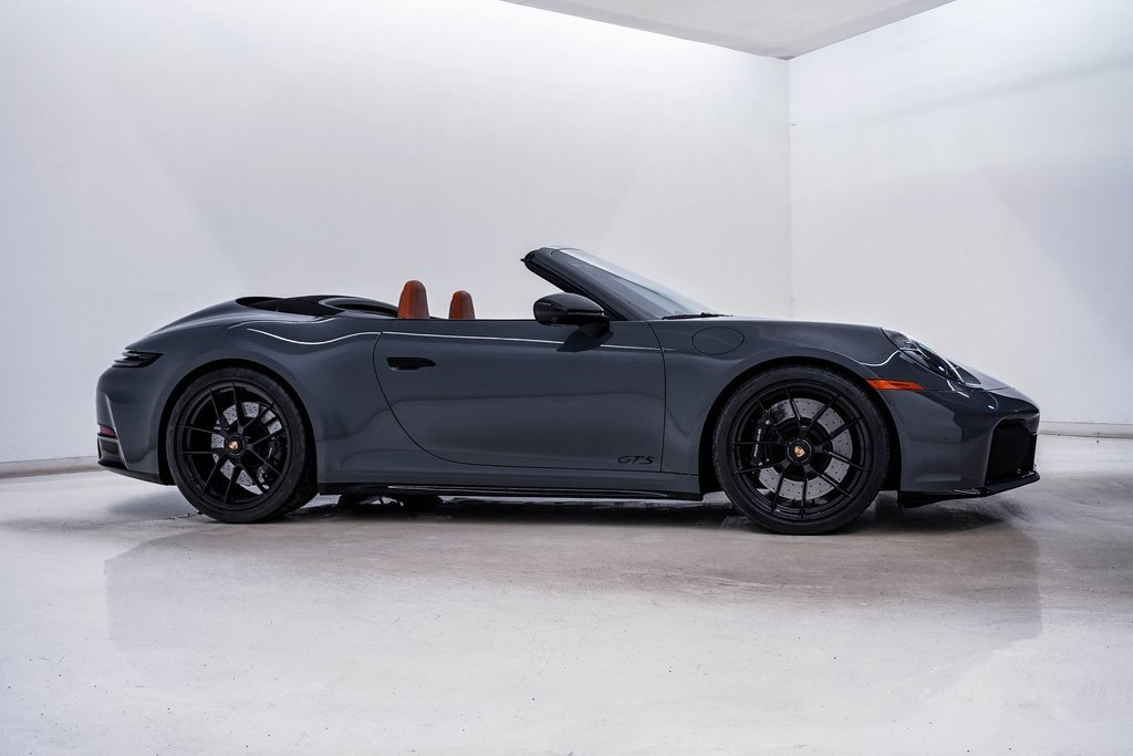 Certified 2025 Porsche 911 Carrera GTS image 9