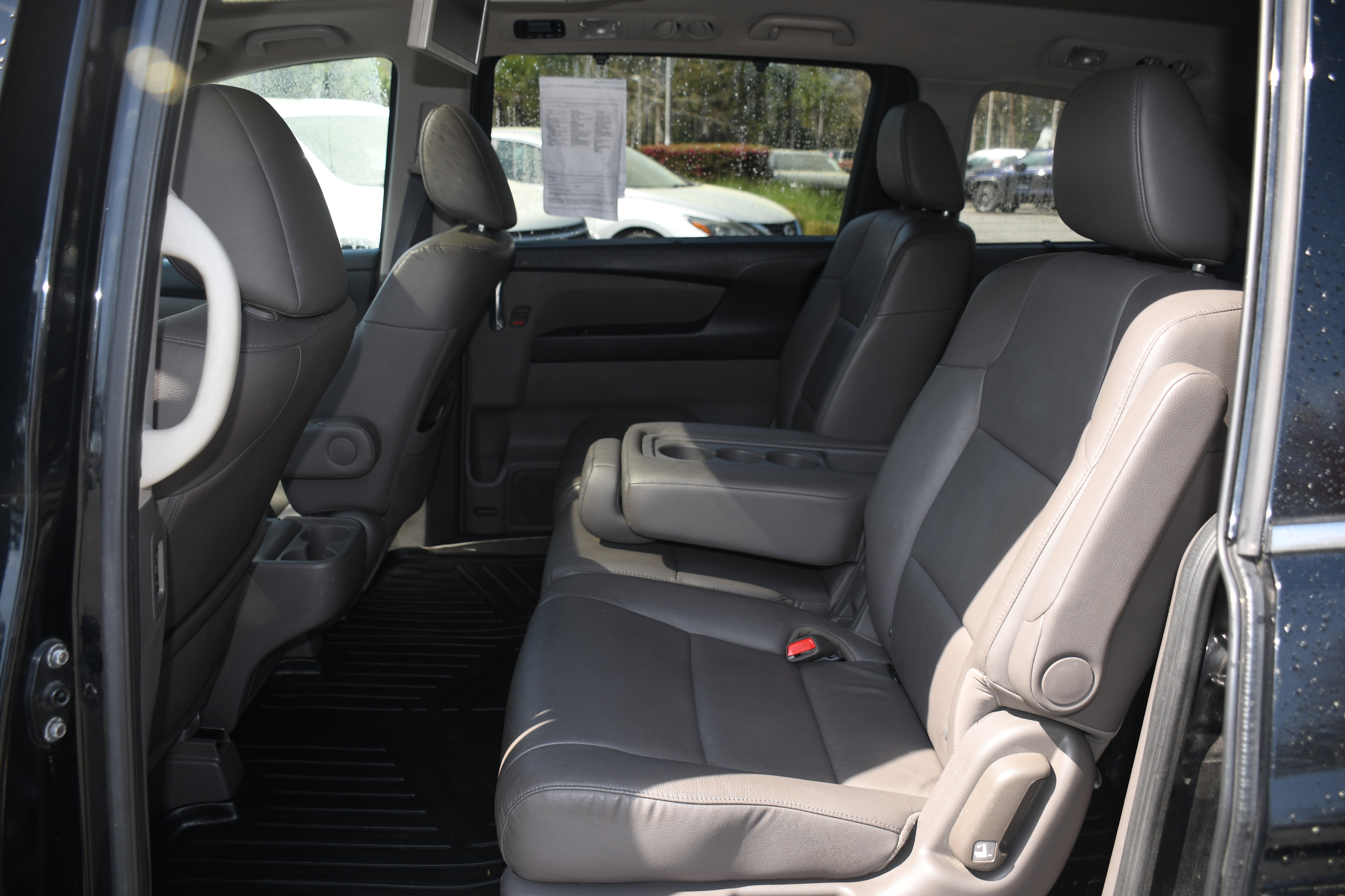 Used 2016 Honda Odyssey Touring Elite image 17