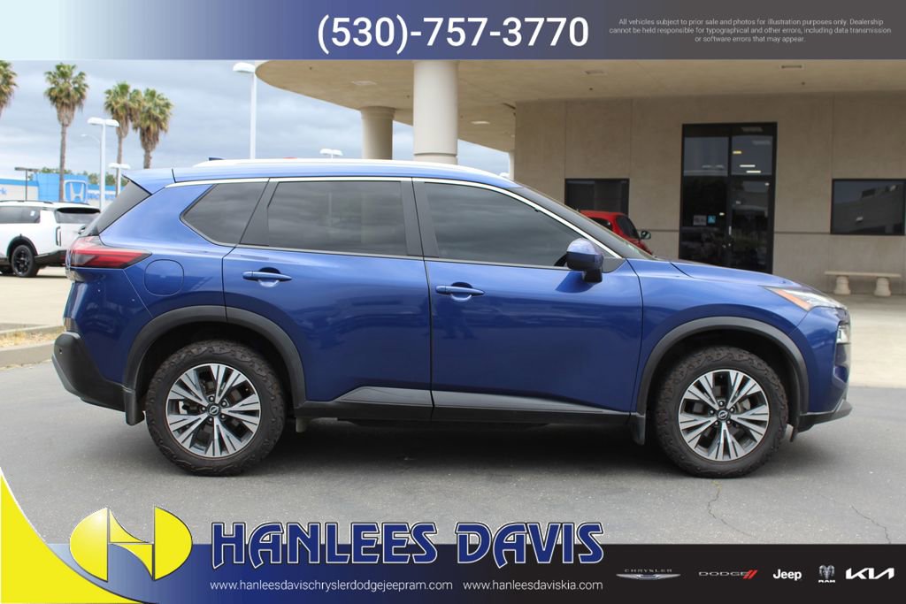 Used 2023 Nissan Rogue SV w/ SV Premium B Package image 6