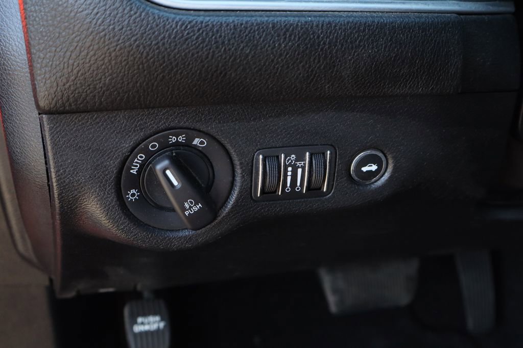 Used 2020 Dodge Challenger GT image 11