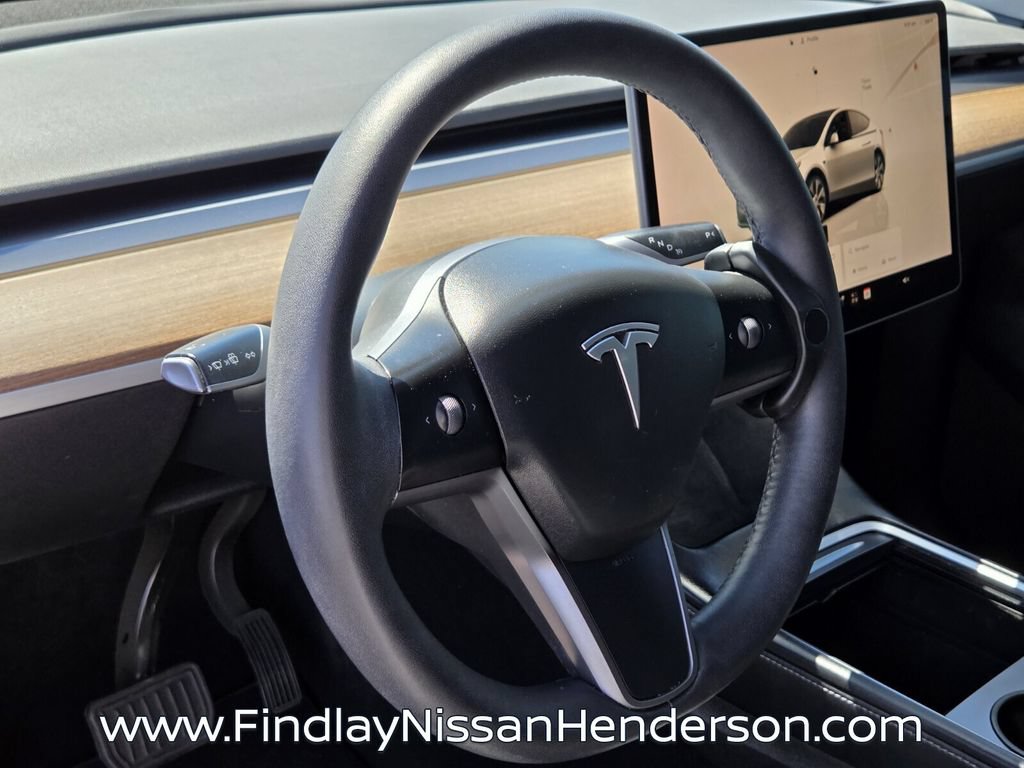 Used 2022 Tesla Model Y Long Range AWD/4WD image 22
