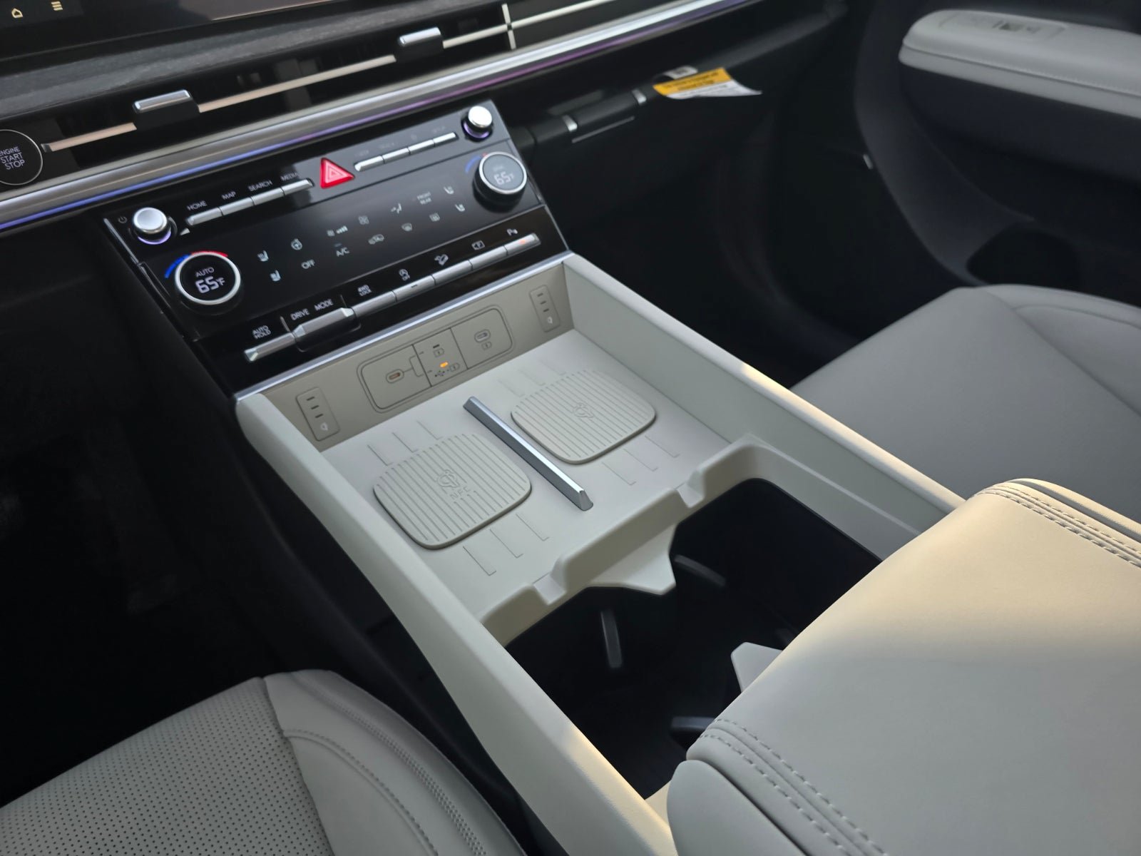 New 2027 Hyundai Santa Fe Calligraphy AWD/4WD image 17