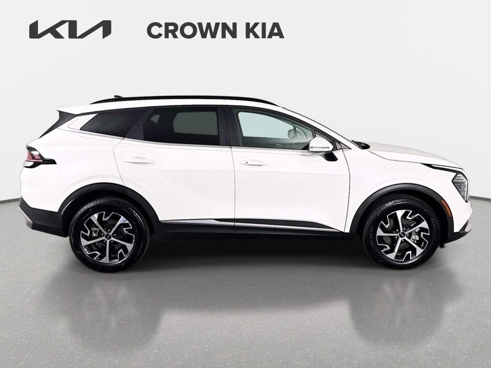 Certified 2025 Kia Sportage EX w/ EX Premium Package AWD/4WD image 4