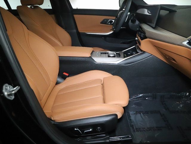 Used 2025 BMW 330i xDrive Sedan AWD/4WD image 38