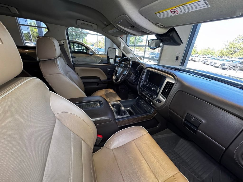 Used 2019 GMC Sierra 2500 Denali w/ Duramax Plus Package AWD/4WD image 46