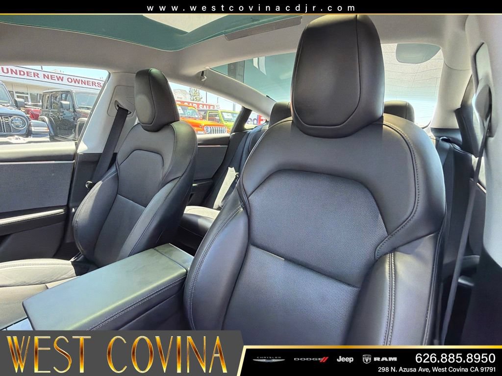 Used 2025 Tesla Model 3 Long Range RWD image 23