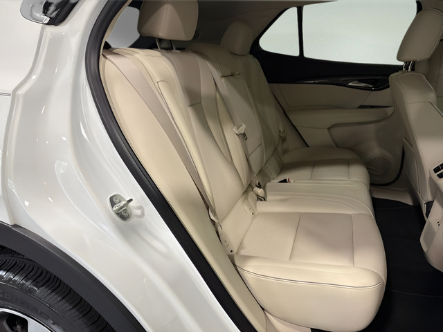 Used 2022 Buick Envision Essence w/ Technology Package I FWD image 28