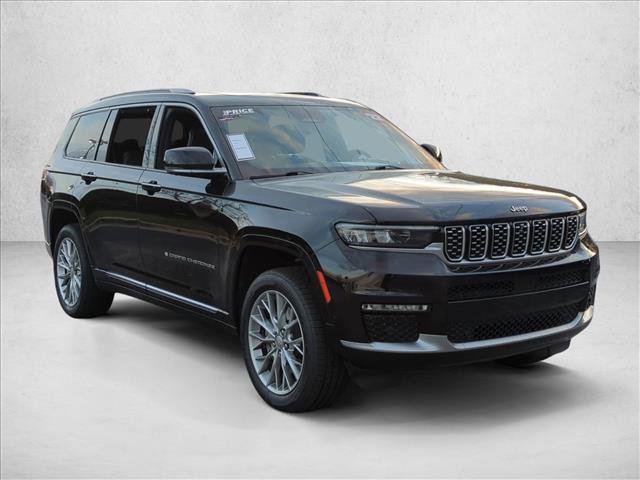 Used 2022 Jeep Grand Cherokee L Summit w/ Luxury Tech Group V AWD/4WD video 3