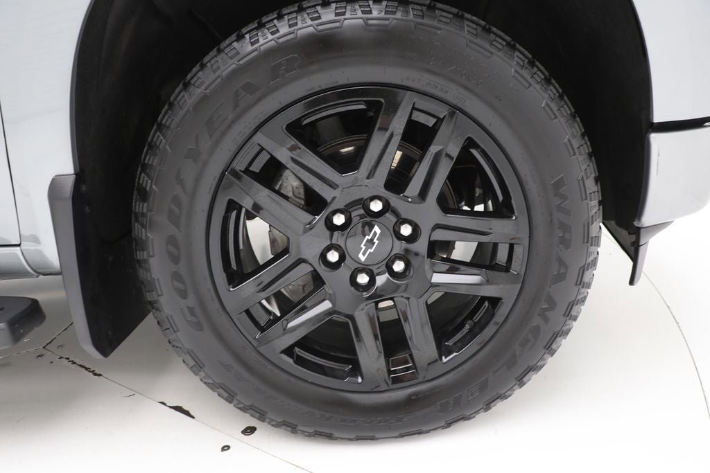 Used 2024 Chevrolet Silverado 1500 RST w/ Convenience Package II AWD/4WD image 9