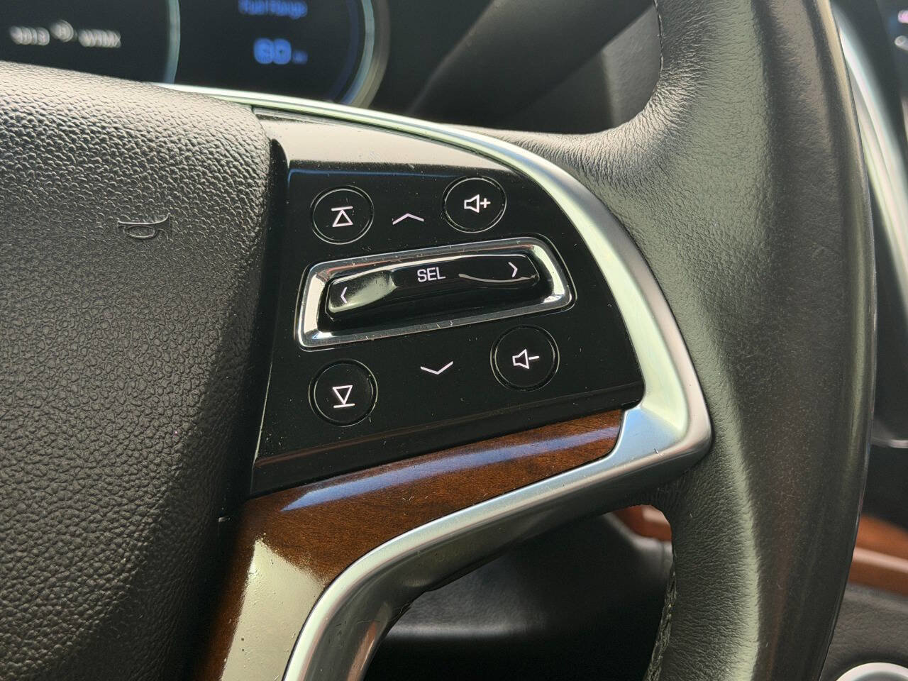 Used 2017 Cadillac Escalade ESV Luxury image 41