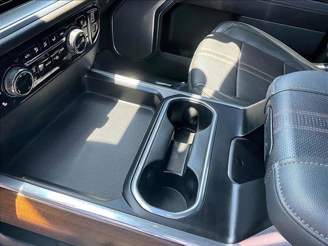 Used 2024 Chevrolet Silverado 2500 High Country w/ Technology Package AWD/4WD image 15
