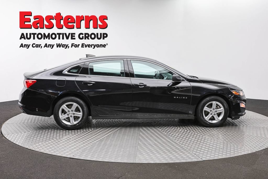 Used 2020 Chevrolet Malibu LS w/ LPO, Convenience Package 2 FWD image 4