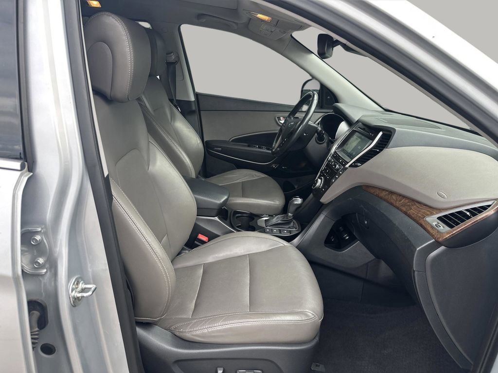 Used 2017 Hyundai Santa Fe SE w/ SE Ultimate Tech Package 03 AWD/4WD image 14