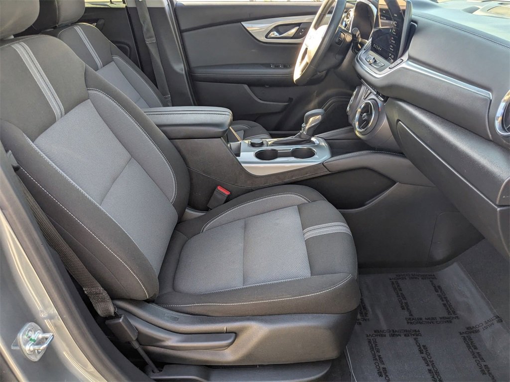 Used 2025 Chevrolet Blazer LT image 29