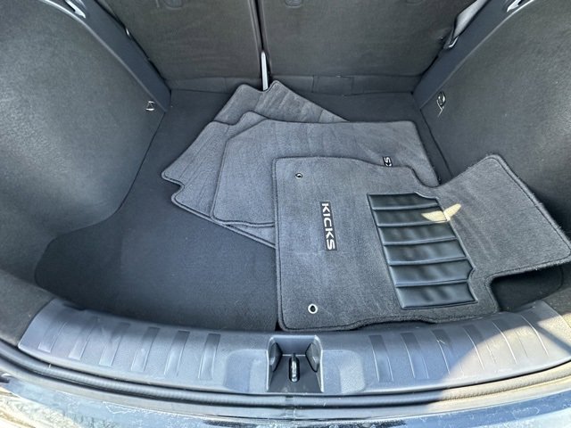 Certified 2021 Nissan Kicks S image 17