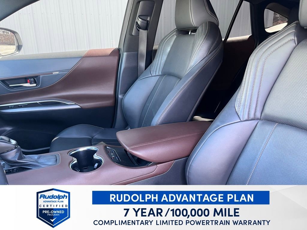 Used 2024 Toyota Venza Limited AWD/4WD image 18