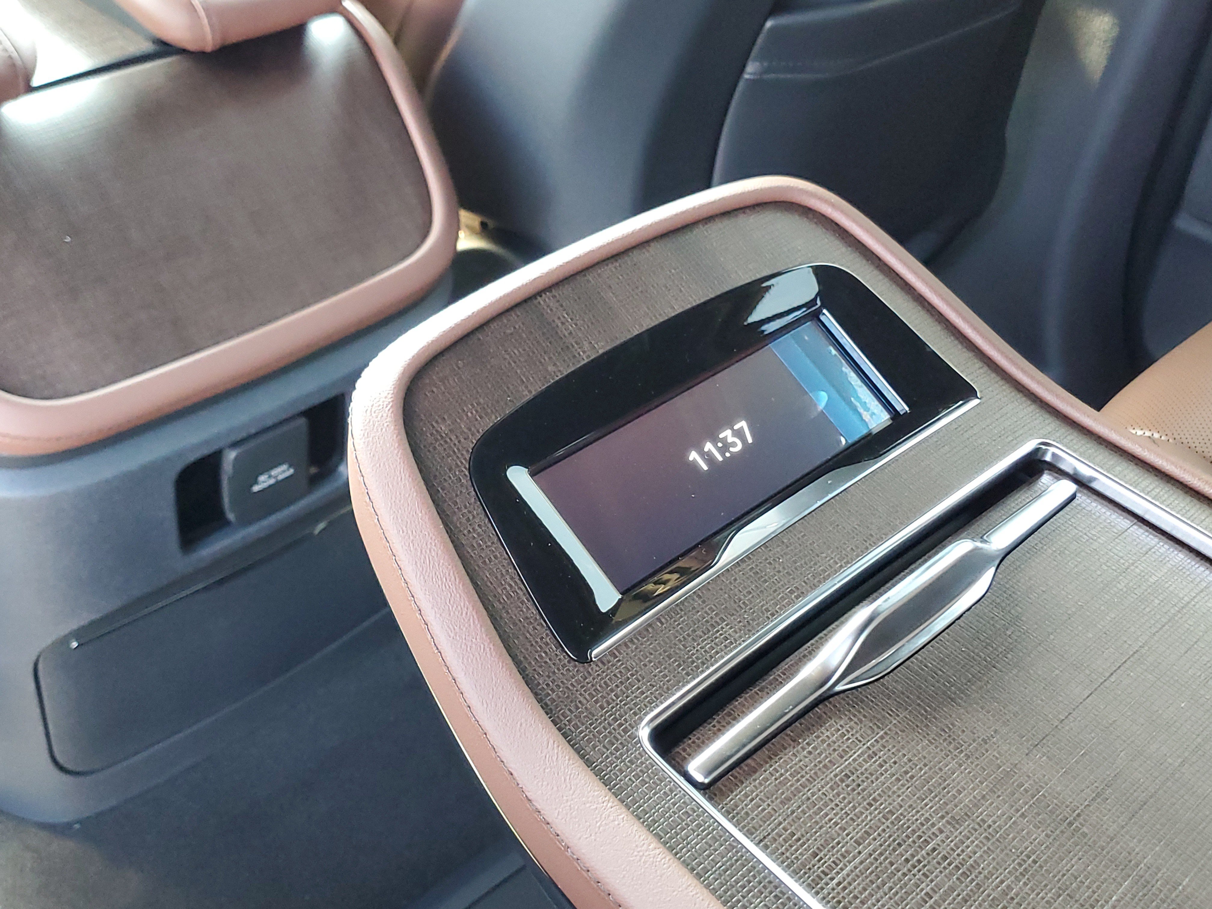 New 2027 Lincoln Navigator Reserve AWD/4WD image 30