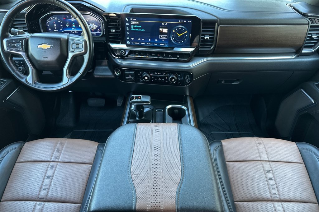 Used 2024 Chevrolet Silverado 1500 High Country w/ Technology Package AWD/4WD image 5