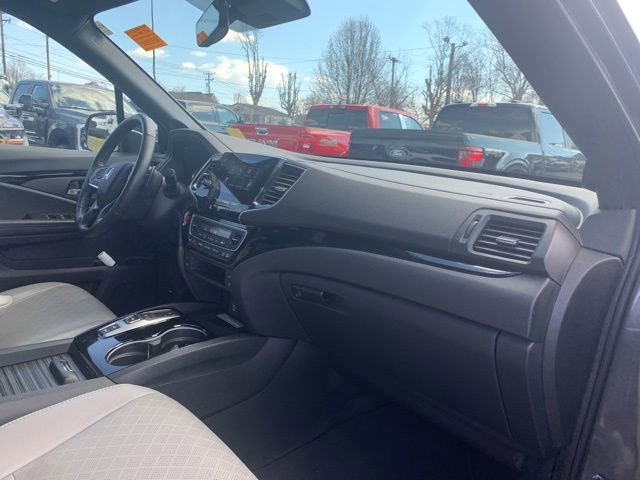 Used 2021 Honda Passport Elite image 16