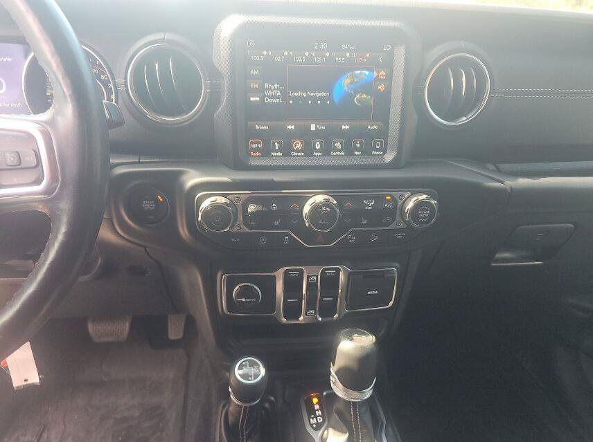 Used 2019 Jeep Wrangler Unlimited Sahara w/ Quick Order Package 24M Moab AWD/4WD image 10