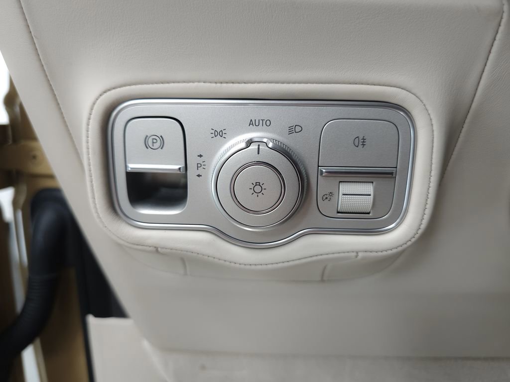Certified 2025 Mercedes-Benz G 63 AMG 4MATIC image 10