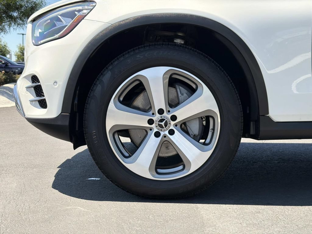 Used 2022 Mercedes-Benz GLC 300 image 23