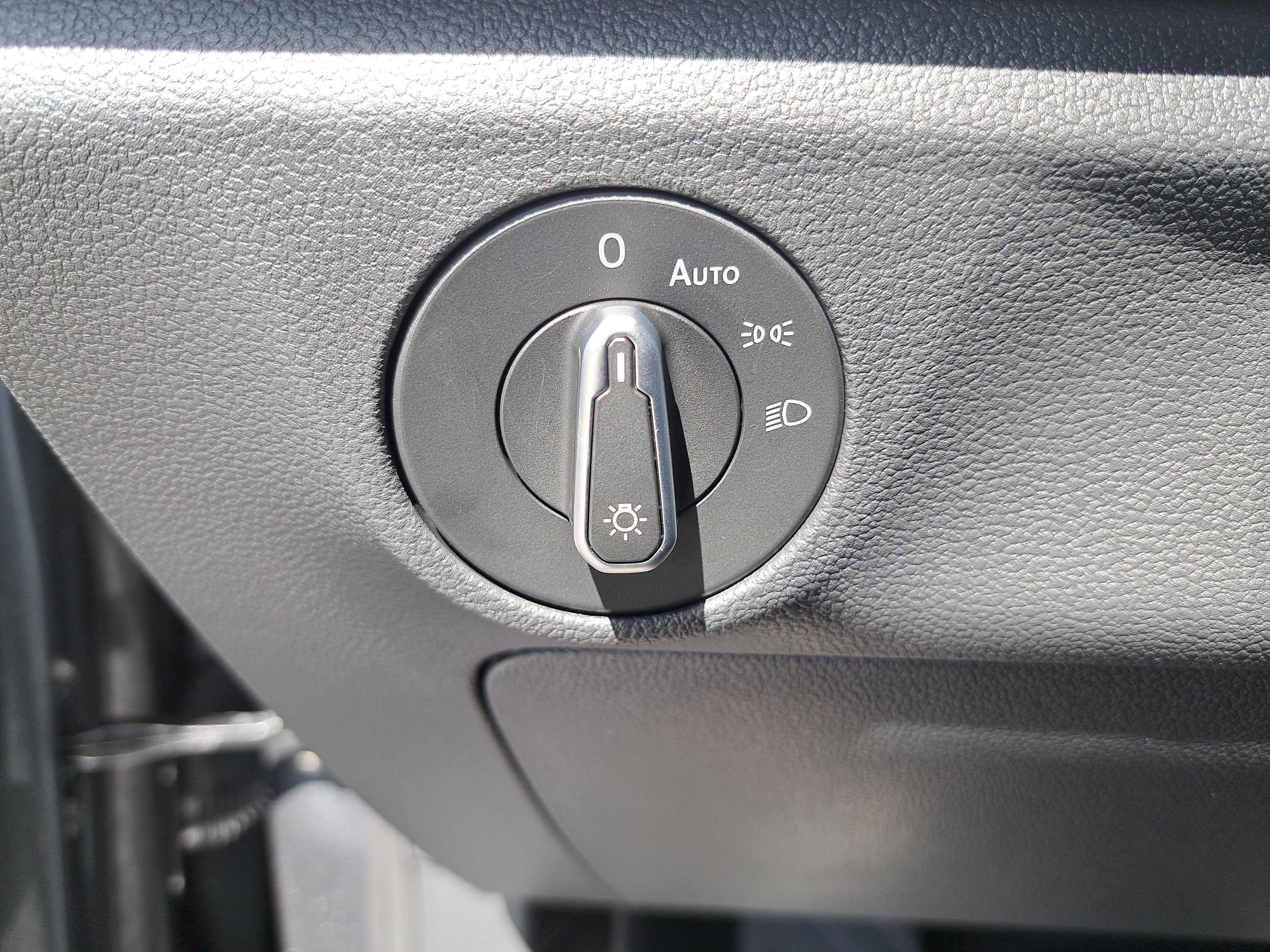 New 2026 Volkswagen Jetta SEL FWD image 26
