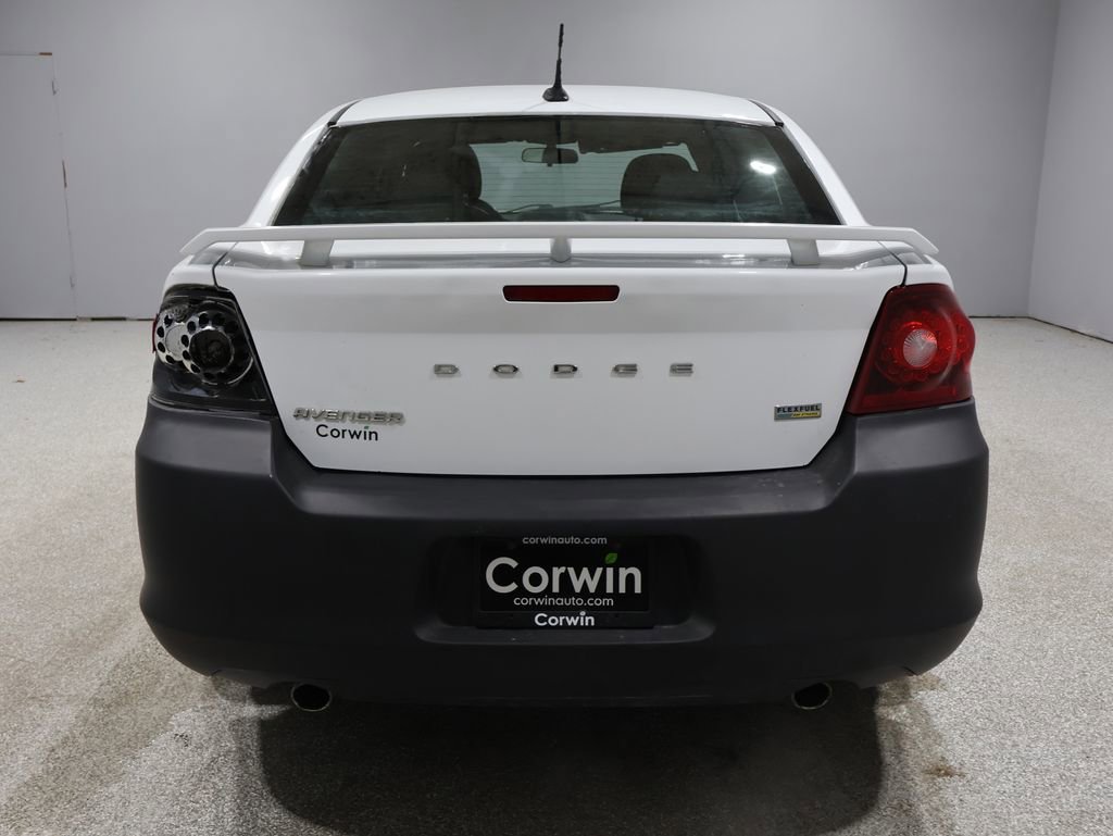 Used 2011 Dodge Avenger Heat image 3