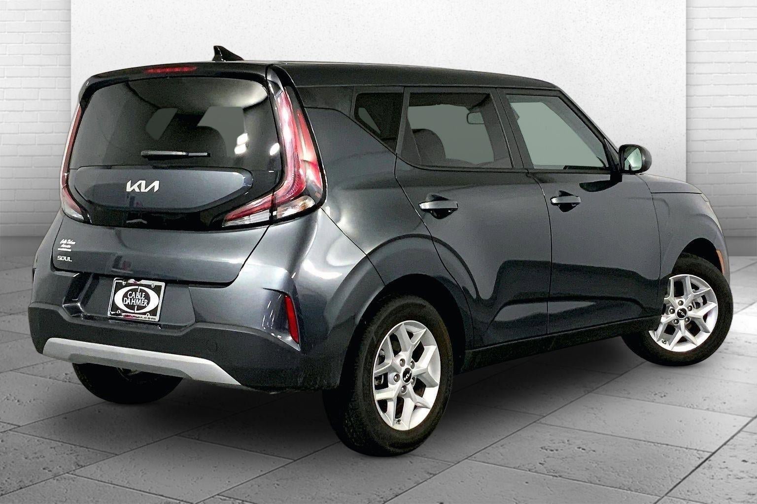 Certified 2025 Kia Soul LX FWD image 13