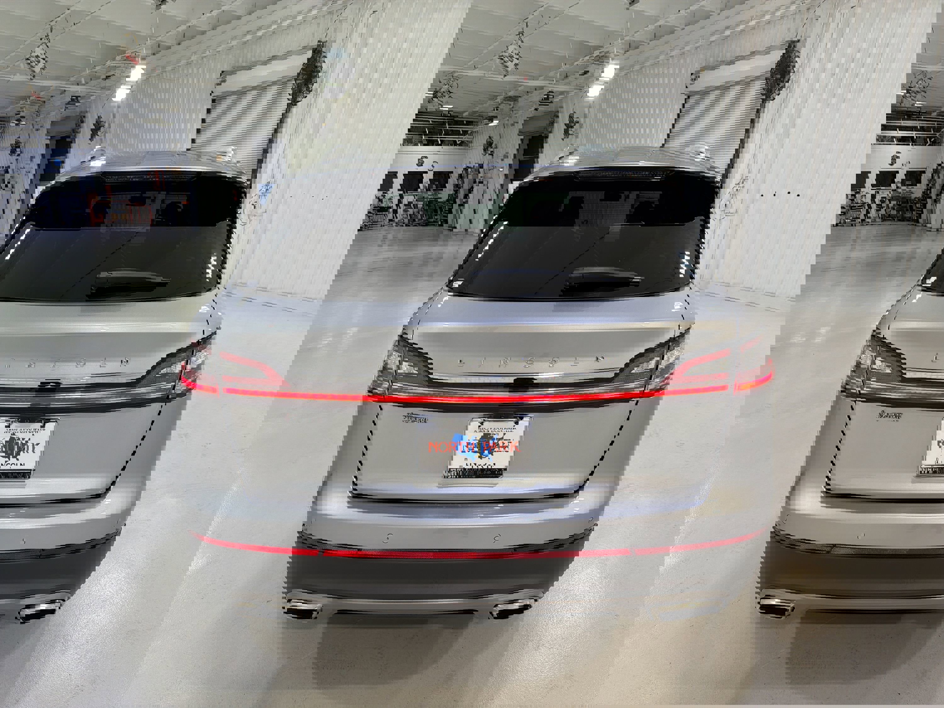 Used 2021 Lincoln Nautilus FWD image 25