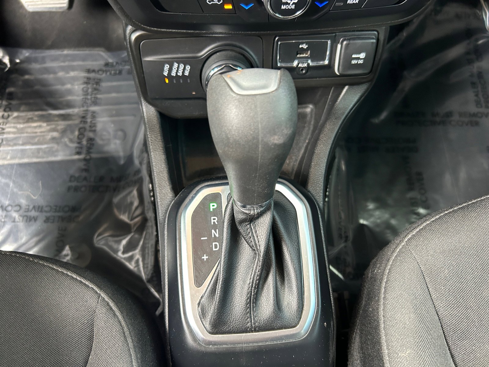 Used 2019 Jeep Renegade Latitude w/ Popular Equipment Group AWD/4WD image 15